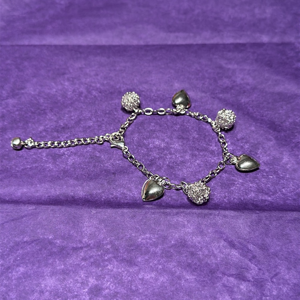 Silver 🤍 charm bracelet ✨